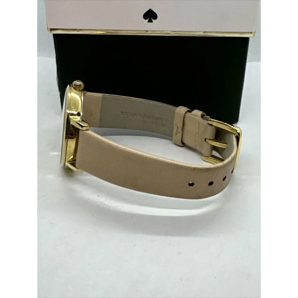 Kate Spade 0484 Women Beige Leather Strap Analog Dial Quartz Wrist Watch JNA135